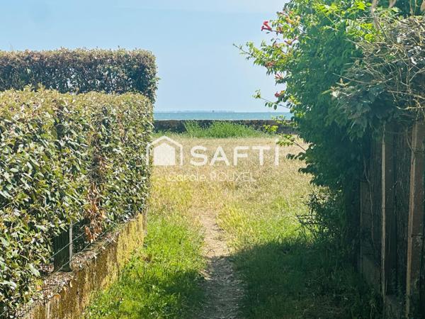 Vue Mer et a pieds des commodites