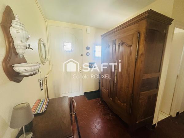 Vue Mer et a pieds des commodites