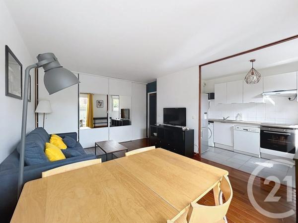 Appartement F2 à vendre  2 pièces - 42,97 m 2   MONTMAGNY  - 95