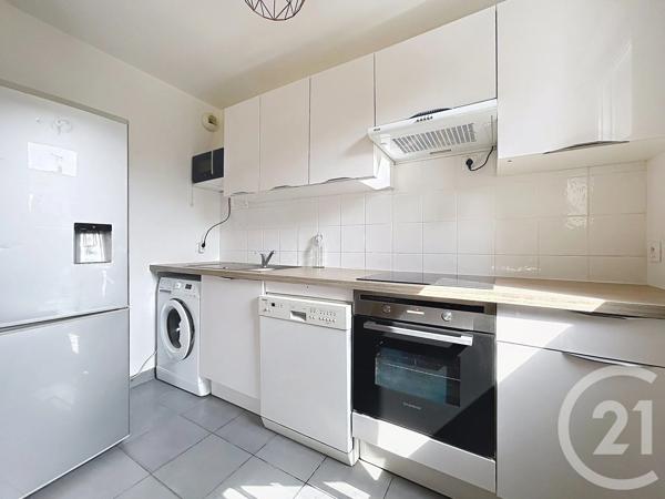Appartement F2 à vendre  2 pièces - 42,97 m 2   MONTMAGNY  - 95