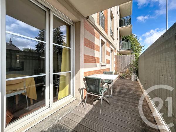 Appartement F2 à vendre  2 pièces - 42,97 m 2   MONTMAGNY  - 95