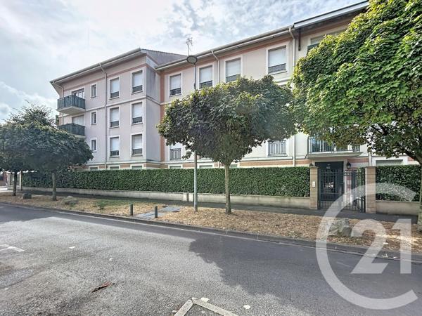 Appartement F2 à vendre  2 pièces - 42,97 m 2   MONTMAGNY  - 95