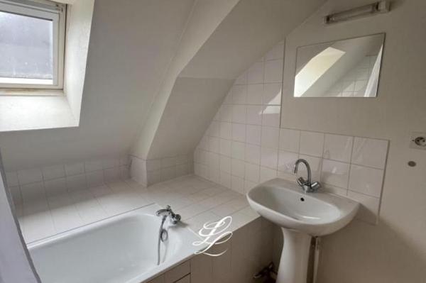 Location - Appartement 1 pièces 23 m 2 LE MANS (72000)