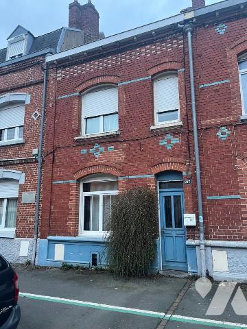 Maison avec 4 chambres, jardin