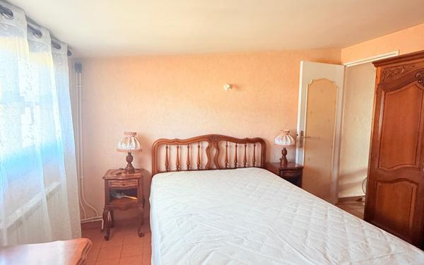 Maison à vendre    5 pièces •  Marseille 14