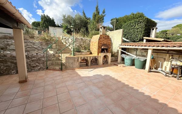 Maison à vendre    5 pièces •  Marseille 14