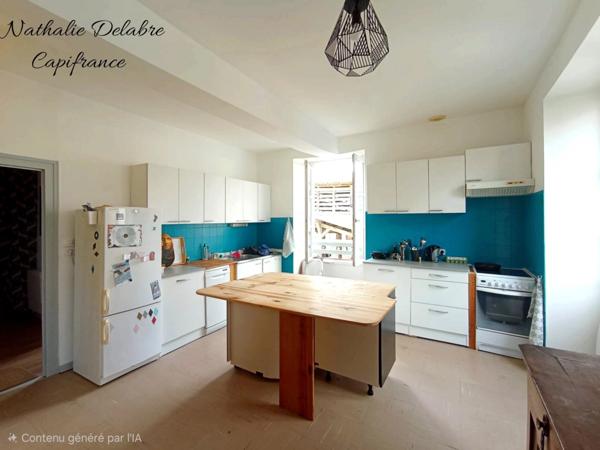 Maison à vendre 5 pièces LUSIGNAN (86)