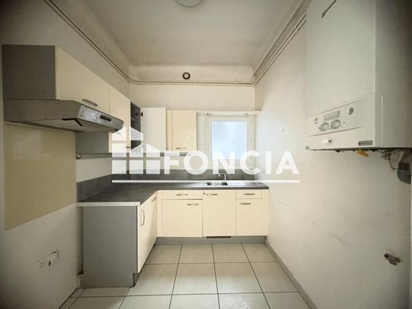 Location Appartement 5 pièces 116.9 m² - 3 RUE RACINE Toulon 83000