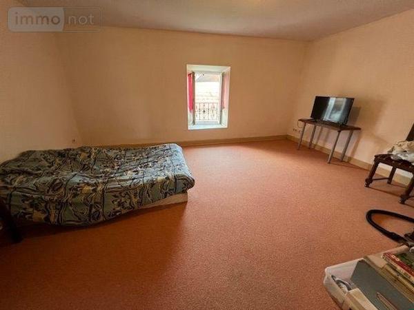 Maison à louer à Chaumuzy dans la Marne (51170), ref : 51083/LOCA/974