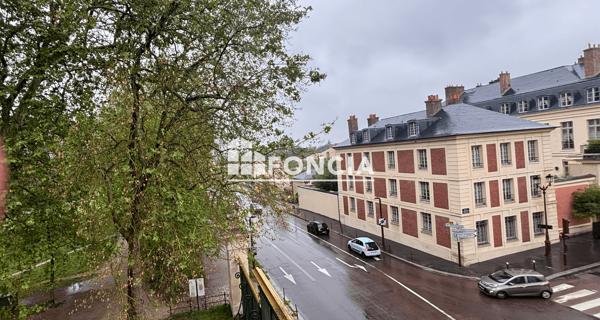 À vendre Studio 22.25 m² - Versailles 78000