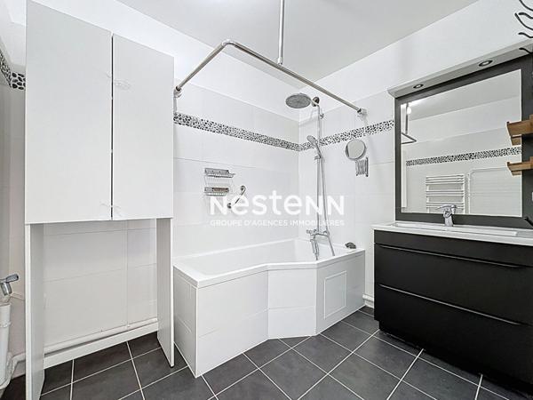 ISSY LES MOULINEAUX - FORT D'ISSY - Vente appartement 3 pièces traversant de 68,01 m² avec une terrasse orienté Sud/Ouest et vue dégagée