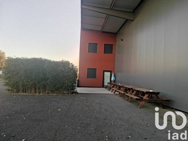 Building for sale 1 219 m² Gaillac