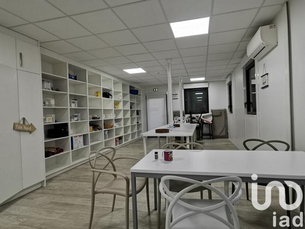 Building for sale 1 219 m² Gaillac