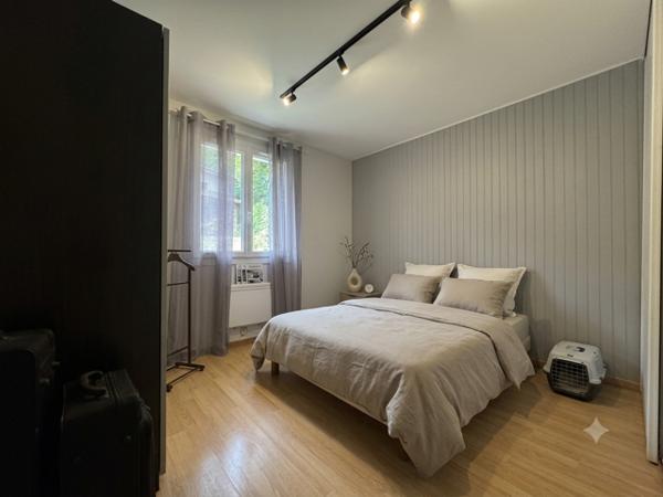 Maison
         4 pièces
        - 117 m² Exclusivité 272 000 € *