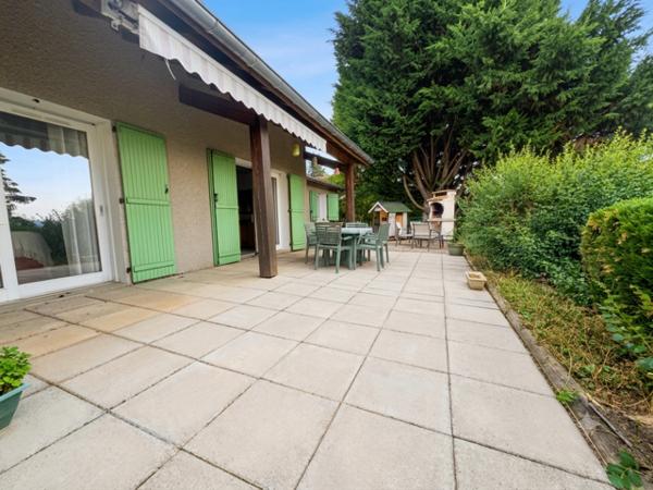Maison
         4 pièces
        - 117 m² Exclusivité 272 000 € *