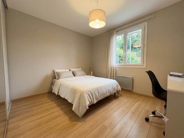 Maison
         4 pièces
        - 117 m² Exclusivité 272 000 € *