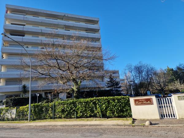 PONTET NOAILLES : T3 de 70 M², BALCON ET CAVE.