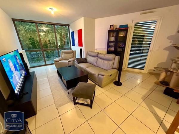 Appartement à louer 3 pièces 74.1m²