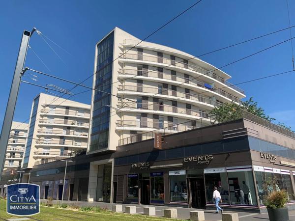 Appartement à louer 3 pièces 74.1m²