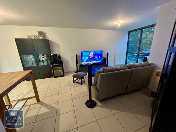 Appartement à louer 3 pièces 74.1m²