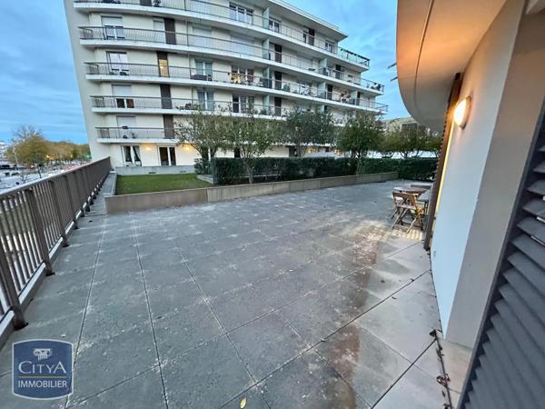 Appartement à louer 3 pièces 74.1m²