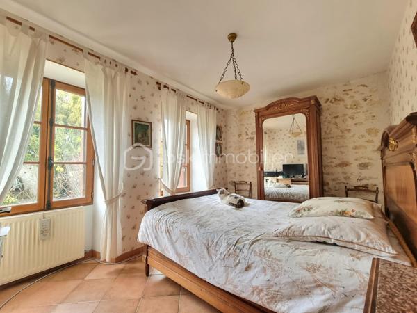 Maison en pierre de 173 m²