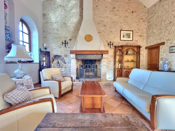 Maison en pierre de 173 m²