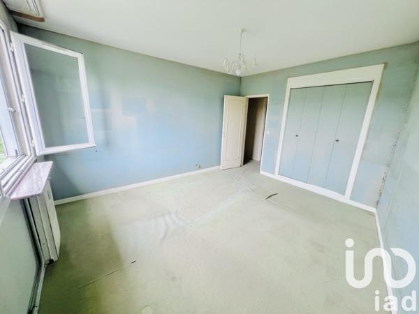 Appartement 4 pièces de 100 m² à Creil (60100)