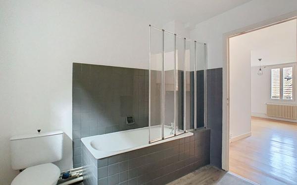 Appartement à louer    2 pièces • 57,85 m2 Aurillac