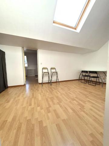 Appartement à vendre 4 pièces 143m² Cambrai (59400)