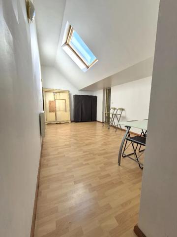 Appartement à vendre 4 pièces 143m² Cambrai (59400)