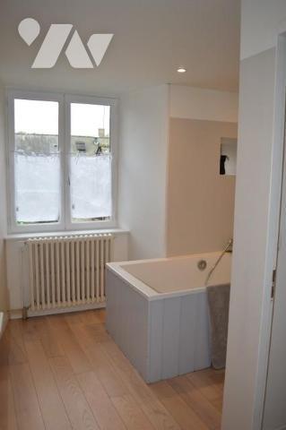 IMMEUBLE médiéval hyper centre DINAN