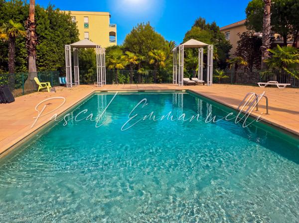 Appartement de type 4P - Antibes - Jules Grec - Dernier étage 102m2