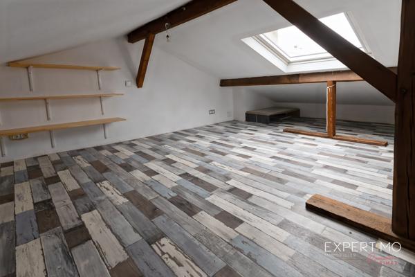 Boulogne-Billancourt (92100) Boulogne-Billancourt – Charmant 2 pièces avec combles aménagés ( 30m2 carrez - 59m2 utiles)