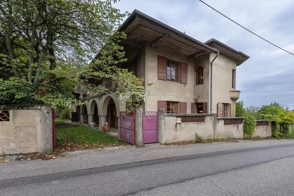 Vente Maison 8 pièces 230 m2 à Dolomieu