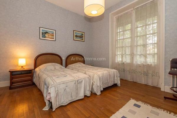 Vente Maison 8 pièces 230 m2 à Dolomieu