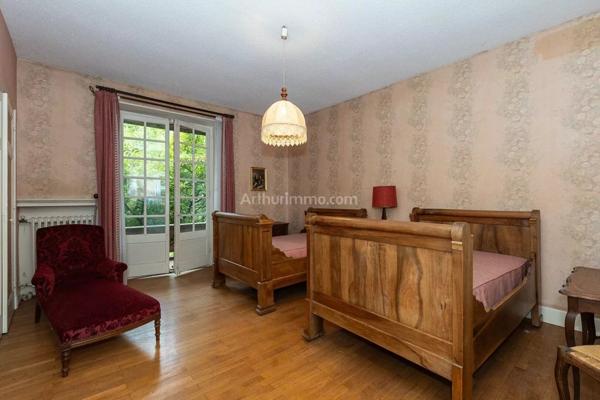 Vente Maison 8 pièces 230 m2 à Dolomieu