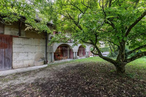 Vente Maison 8 pièces 230 m2 à Dolomieu