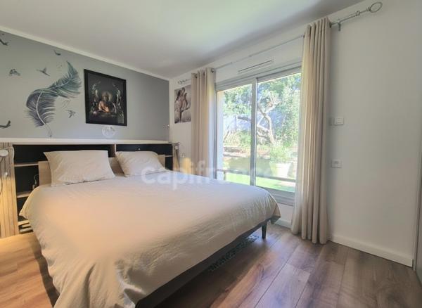 APPARTEMENT T3/ T4 de 82m2 + TERRASSE/JARDIN + PARKING PRIVATIF à vendre SIX-FOURS-LES-PLAGES (83)