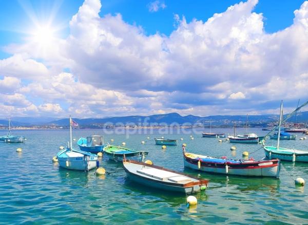 APPARTEMENT T3/ T4 de 82m2 + TERRASSE/JARDIN + PARKING PRIVATIF à vendre SIX-FOURS-LES-PLAGES (83)