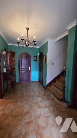 Villa 8 pièces 212m²