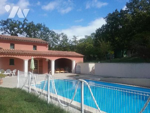 Villa 8 pièces 212m²