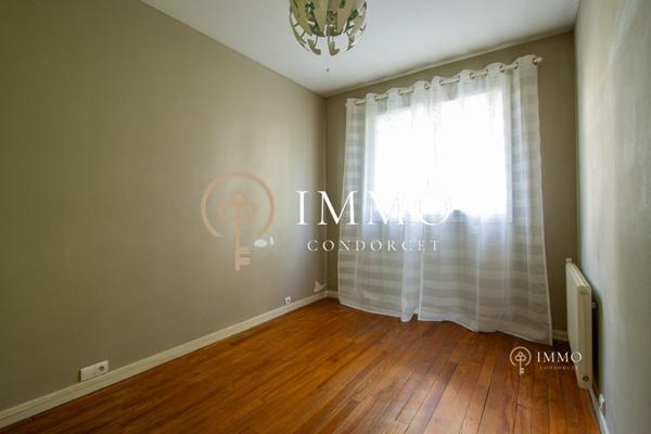 Apt 5 pièces 85m2 avec terrasse et jardin