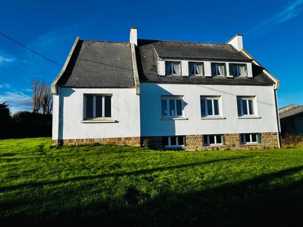 Maison familiale de caractère – 186 m² habitables – Terrain arboré de 2 600 m²