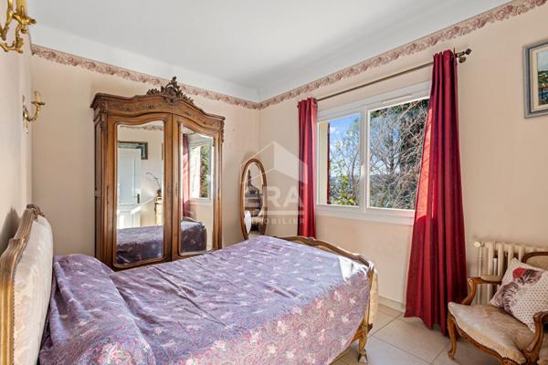 AIX EN PROVENCE - 10 MIN A PIEDS DE LA ROTONDE - MAISON INDIVIDUELLE AVEC PARCELLE DETACHABLE ET CONSTRUCTIBLE