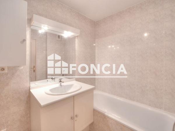 À vendre Appartement 2 pièces 45 m² - Gex 01170