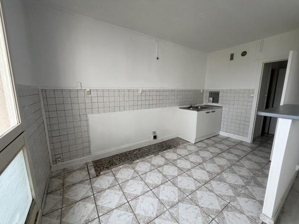 Appartement 106 880 € Mantes-la-Ville 3 p 59 m² DPE E