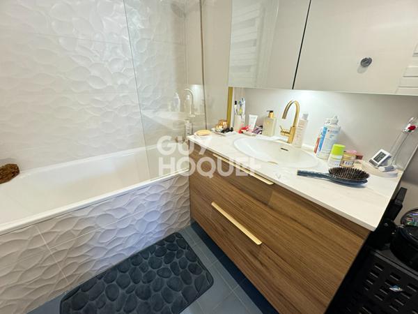 VENTE d'une maison de 5 pièces (97 m²) à L HOUMEAU