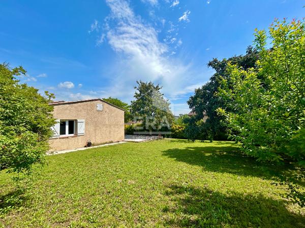 VILLA INDIVIDUELLE DE TYPE 5 PIÈCES AVEC PISCINE