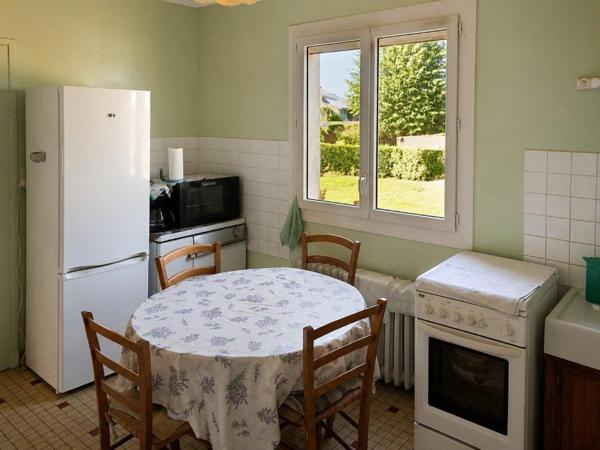 Envie d'une longère berrichonne à rénover ou d'une maison au calme pour profiter de la campagne ? Ne cherchez plus, venez découvrir cette belle opportunité pleine de potentiel !